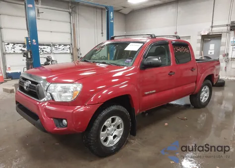 2013 Toyota Tacoma Base V6 z USA, uszkodzony, nr VIN 3TMLU4EN1DM106960